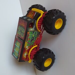 2021 Hot Wheels Monster Trucks oversized Reinerts Cajun crash 1/24th scale metal